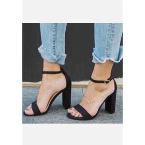 Women's Brash Houston Size 9.5 Black Faux Suede Ankle Strap Sandal